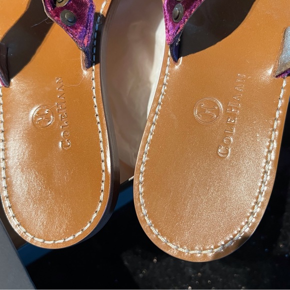 New with Tag Women’s Cole Haan Burgundy Velvet AMILIA Toe Thong Sandals 💃 - Picture 5 of 10